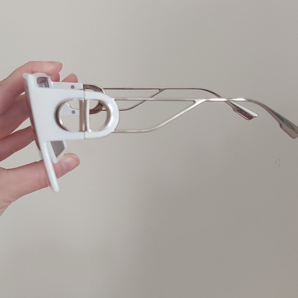 SOLD Authentic Dior 30 Montaigne Ivory Sunglasses - Picture 2 of 6